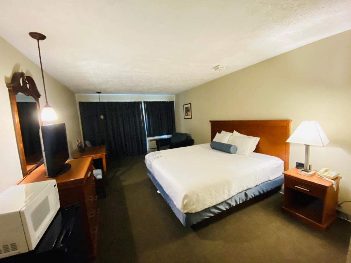 Fleetwood Inn Suites Чебойген Екстер'єр фото