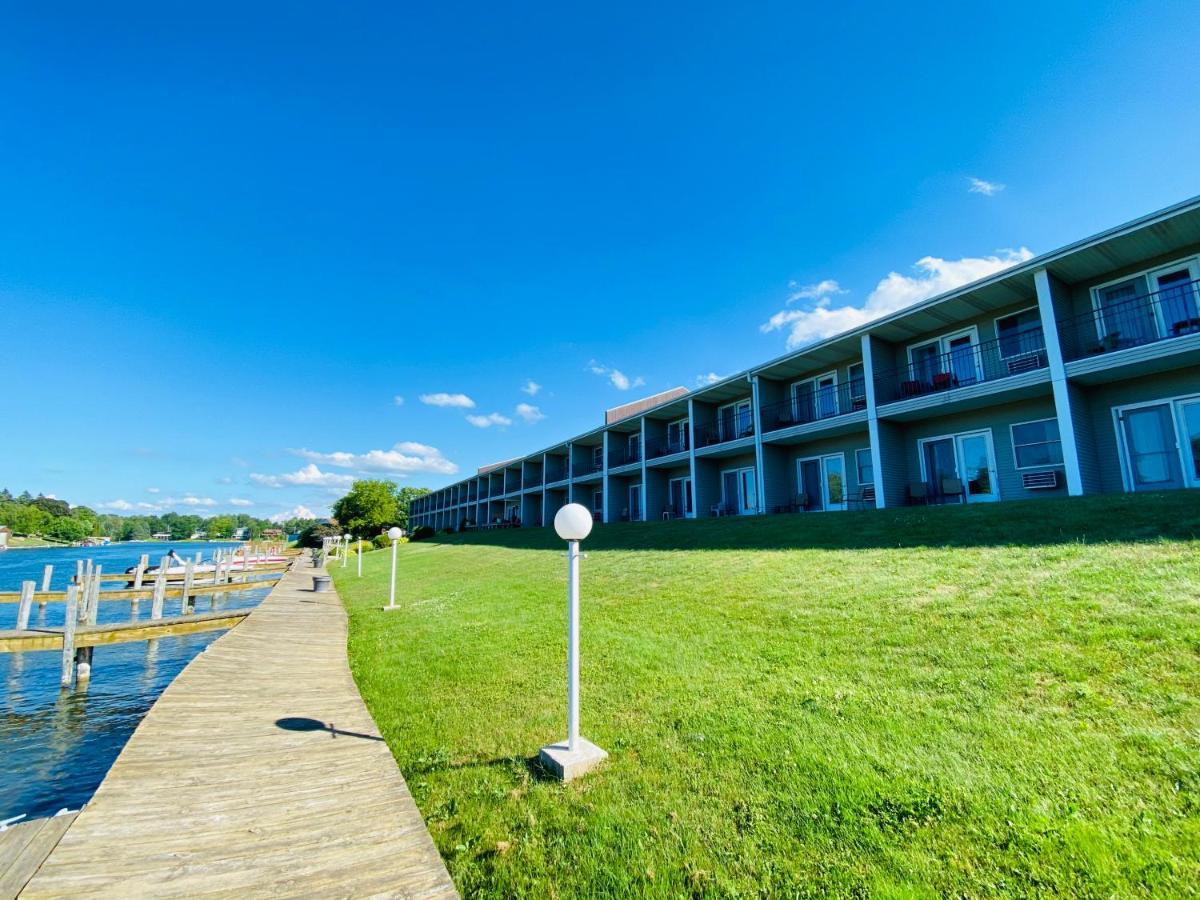 Fleetwood Inn Suites Чебойген Екстер'єр фото
