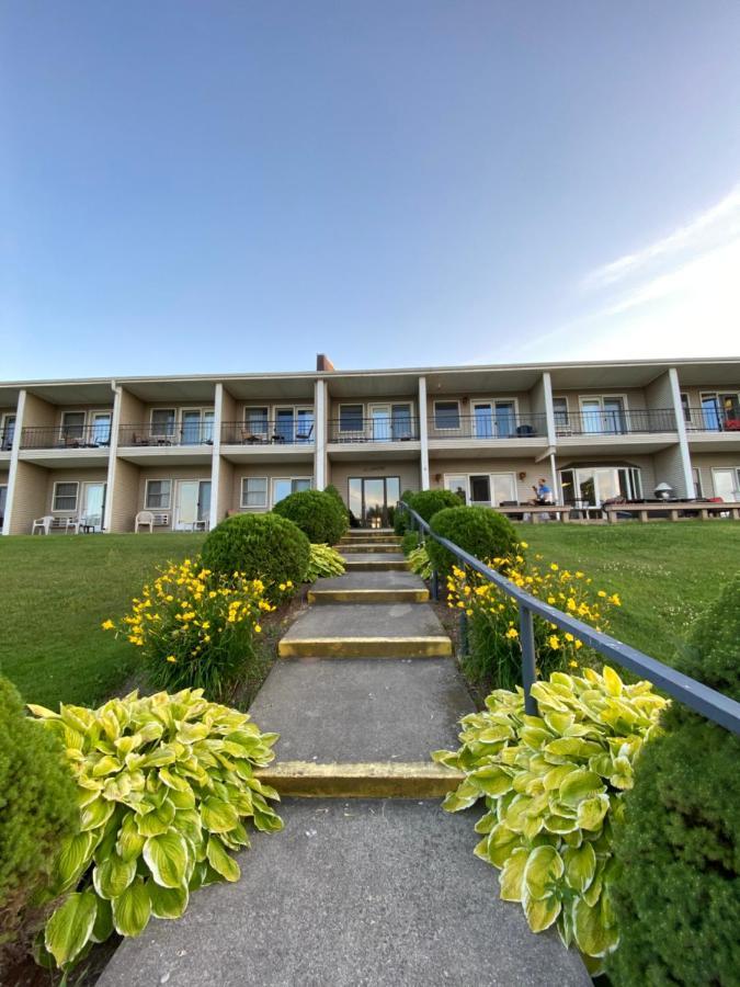 Fleetwood Inn Suites Чебойген Екстер'єр фото